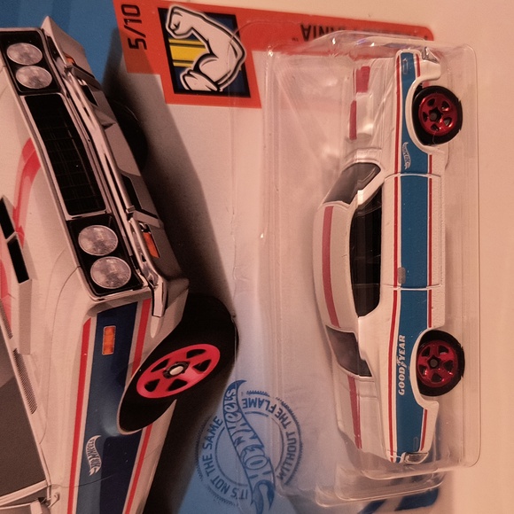 D1  Hot Wheels AMC Rebel Machine - Picture 2 of 3